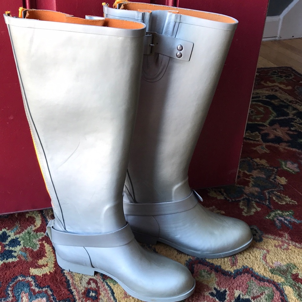 Steve Madden Rainboots